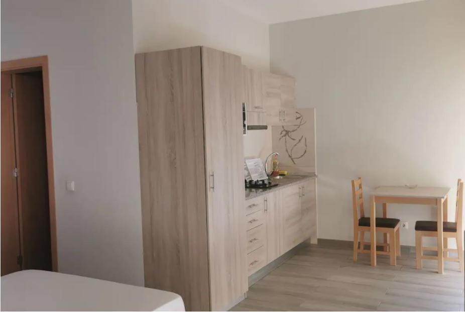 Ellen Apartamentos Espargos Bagian luar foto